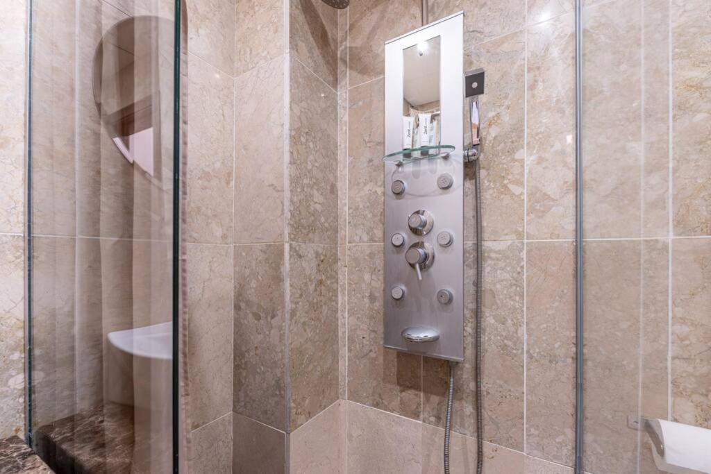 Apartament Carreterias Malaga Centro Zewnętrze zdjęcie