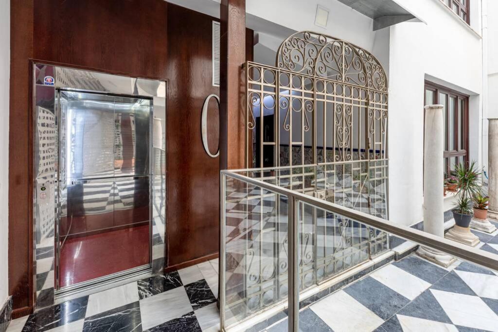 Apartament Carreterias Malaga Centro Zewnętrze zdjęcie